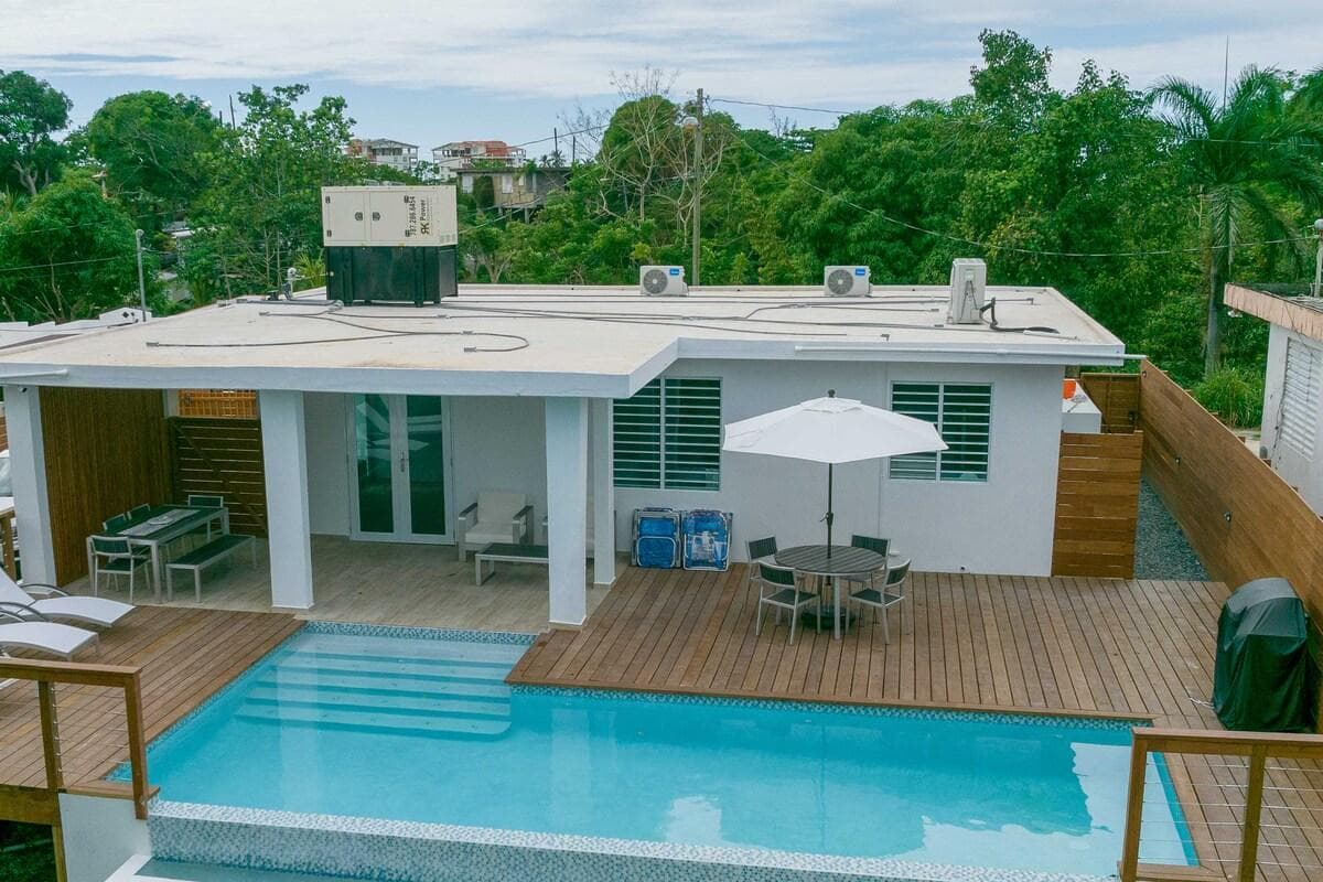 Pool, House, Outdoor and BBQ