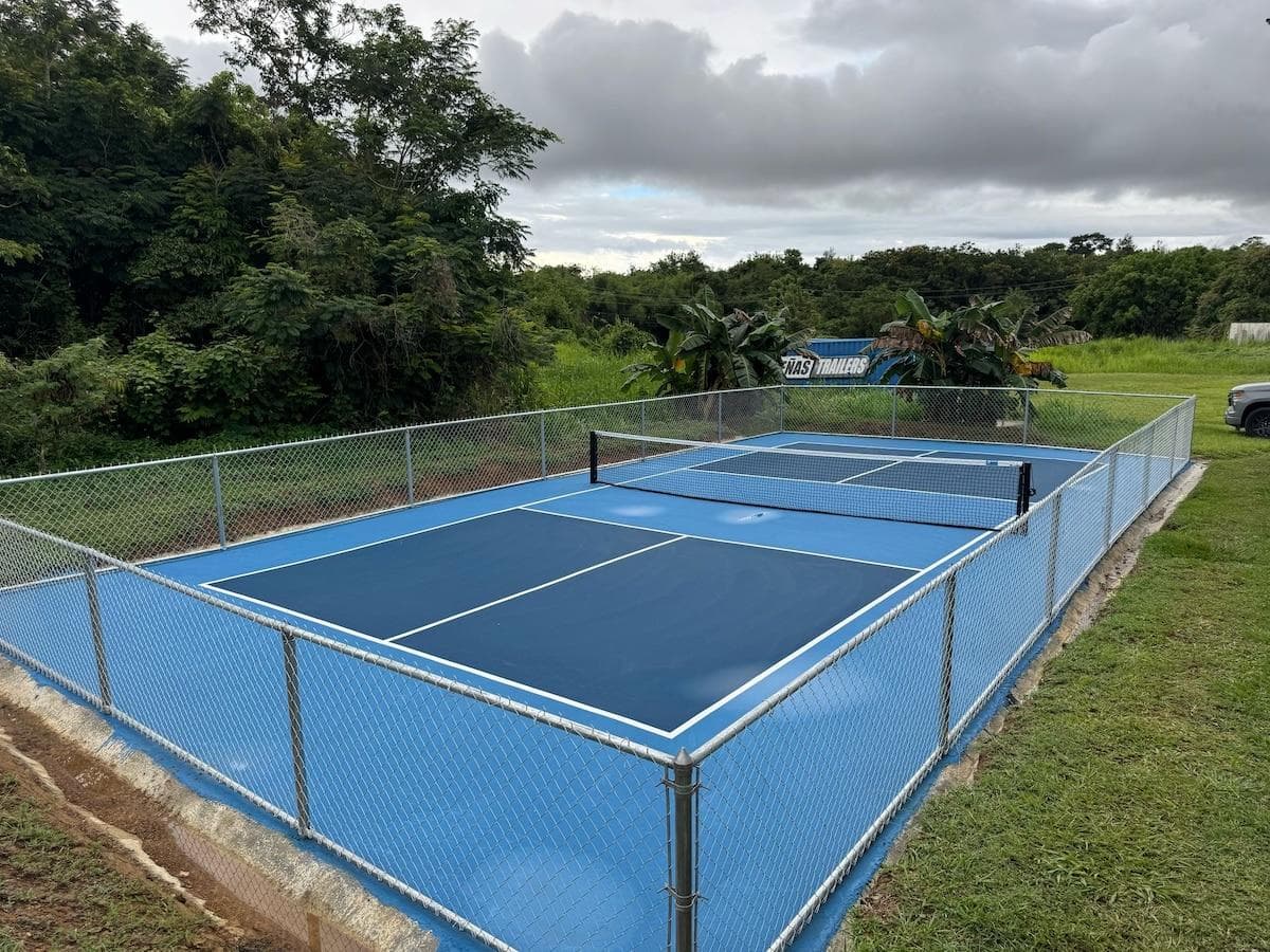Brand new pickle ball court. Bring your balls and paddles and enjoy a match with your family and friends!